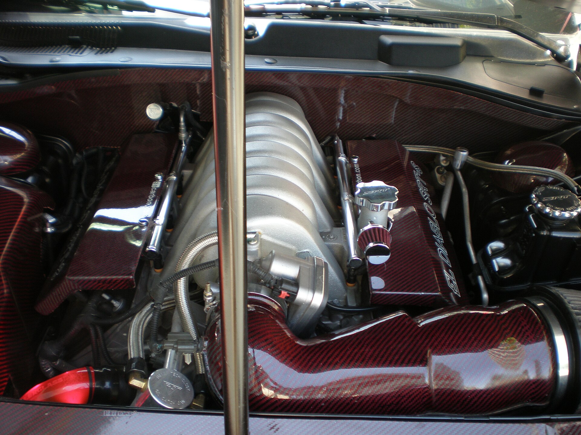 6.1L SRT8 engine bay